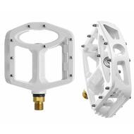 Wellgo Titanium/Magnisium BMX Mountain Bike Pedals White