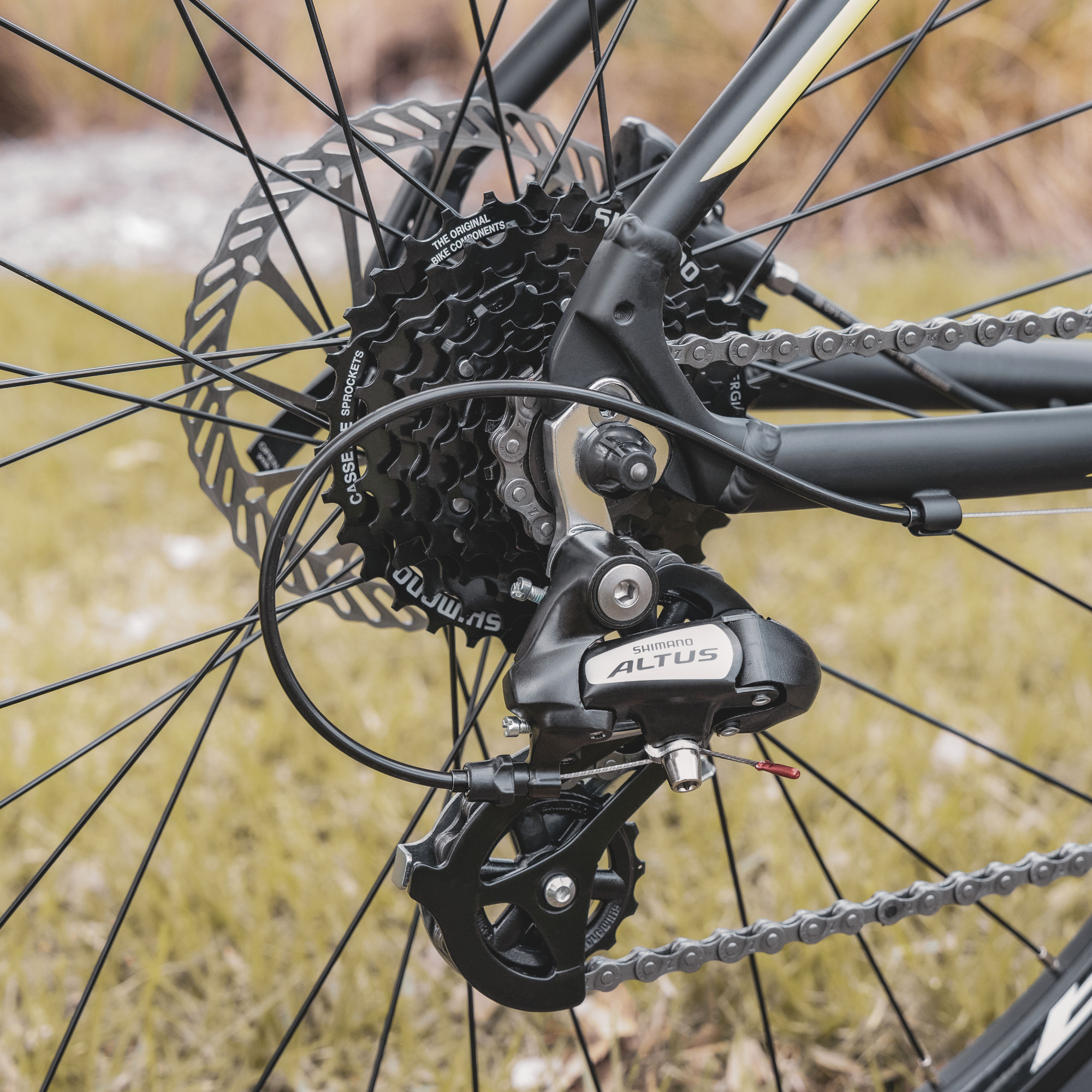 Mountain bike discount shimano altus