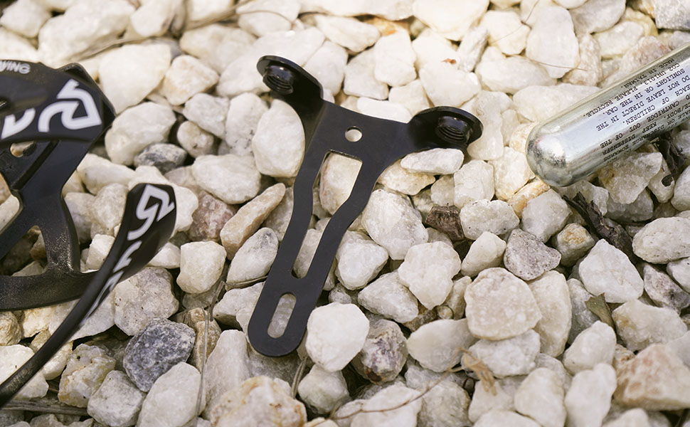 Venzo Bicycle Bike CO2 Cartridge Holder Bracket Allow 2 Threaded Cartr